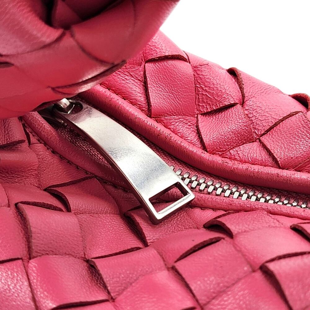Bottega Veneta Jodie Intrecciato Leather Shoulder Hobo Bag in Pink - Picture 3 of 7